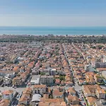La Mansardina By Interhome Апартаменты